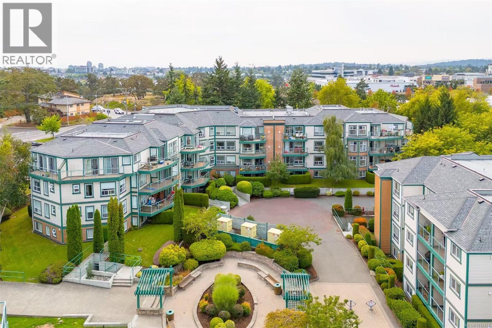 898 Vernon Ave Unit 309 Ave, Saanich, BC V8X 2W6