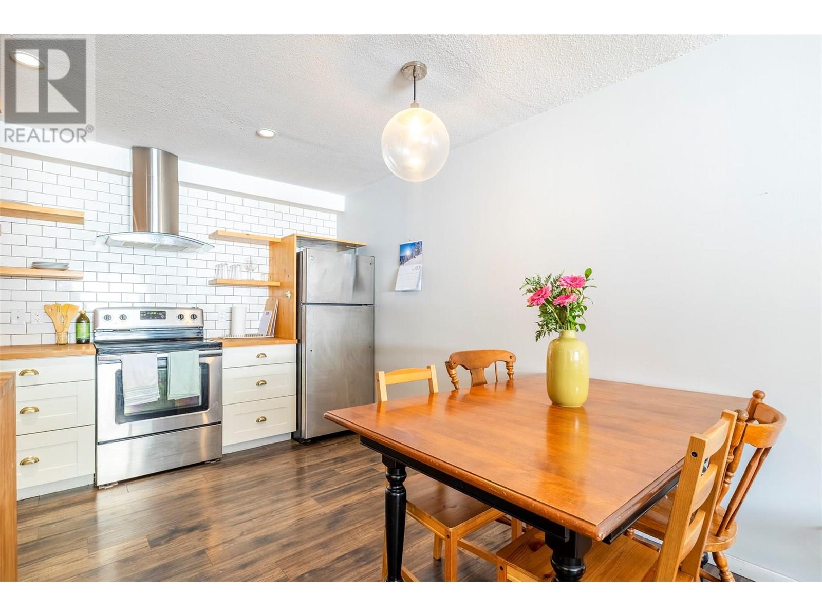 30 Ridgemont Avenue Unit 103, Fernie, BC V0B 1M2