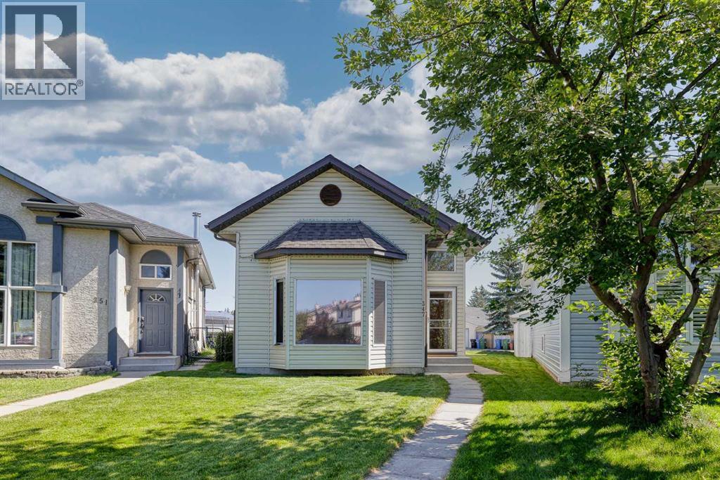 347 Coverdale Ct NE, Calgary, AB T3K 4J8