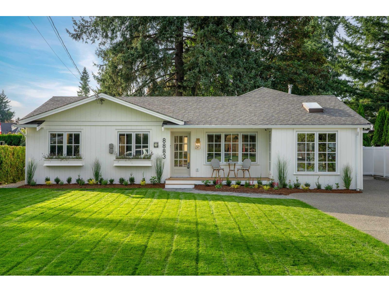 8883 Hudson Bay St, Langley, BC V1M 2R6