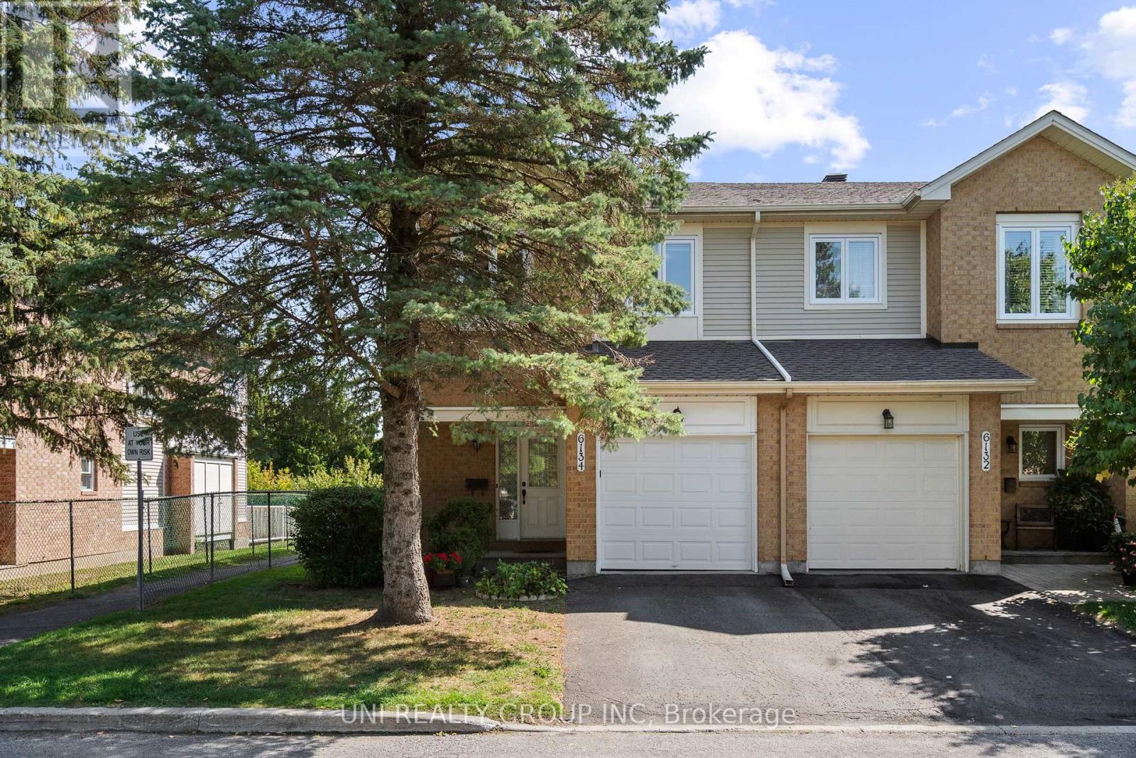 52 6134 Red Willow Dr, Ottawa, ON K1C 7J7