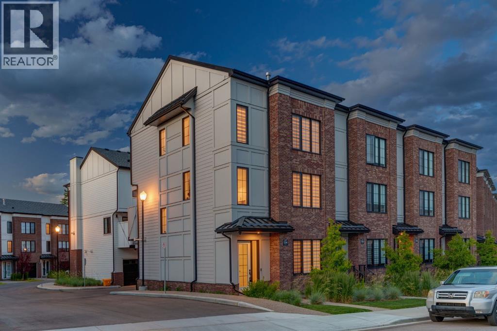 134 Discovery Dr SW, Calgary, AB T3H 6E9