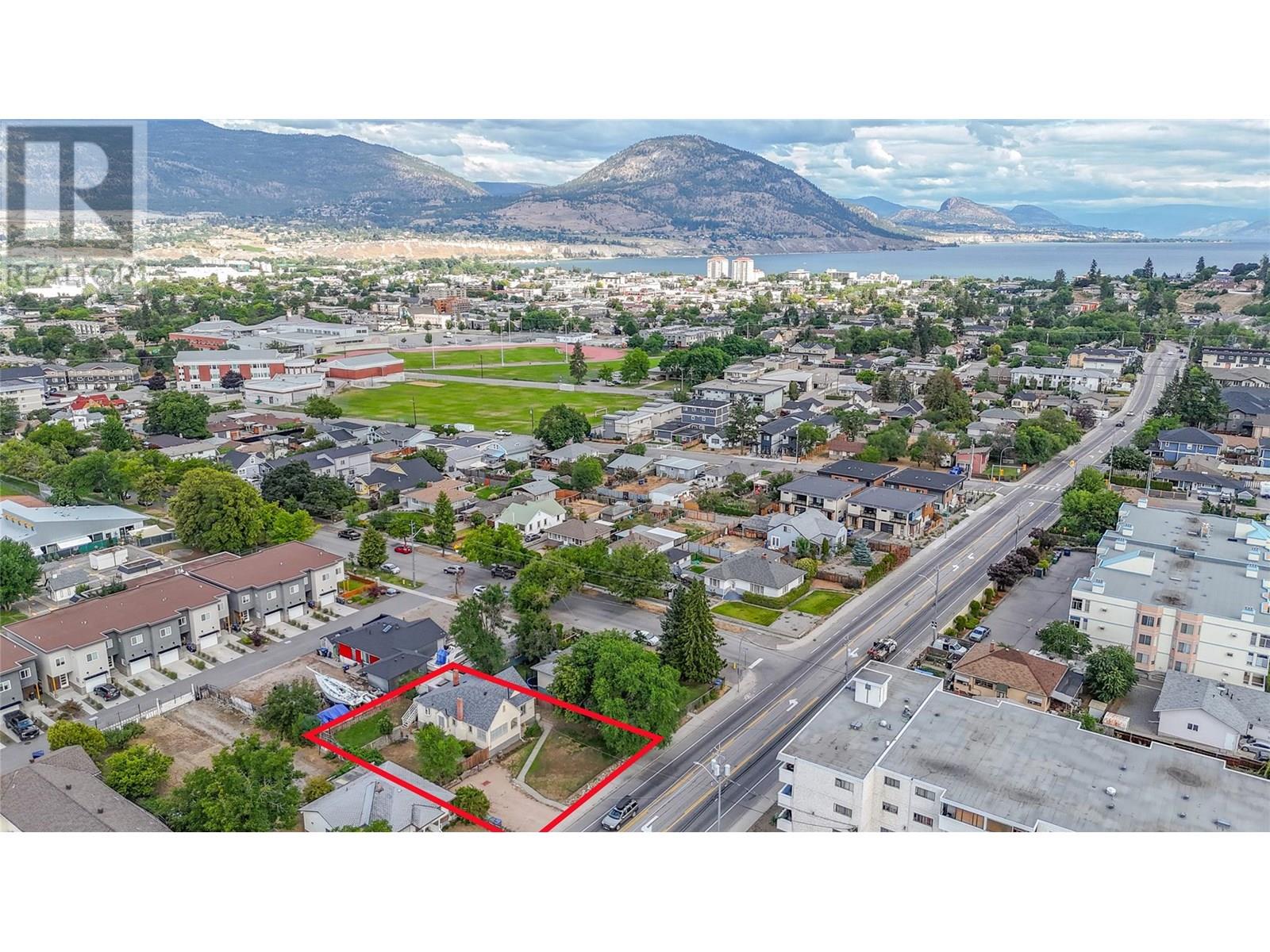 1027 Government St, Penticton, BC V2A 4T9