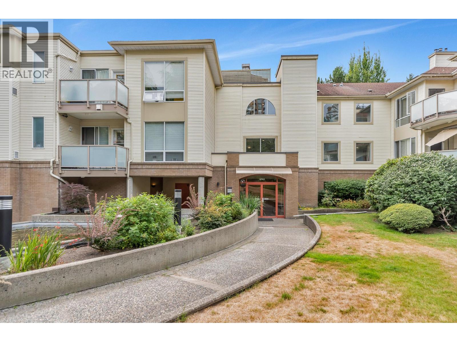 6742 Station Hill Court Unit 105, Burnaby, BC V3N 4V2