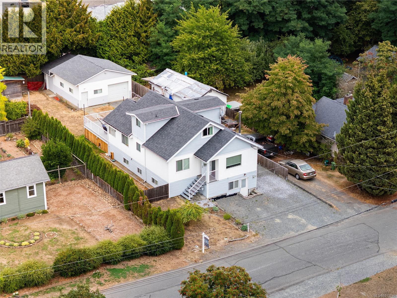 3131 Maxwell St, North Cowichan, BC V0R 1K2