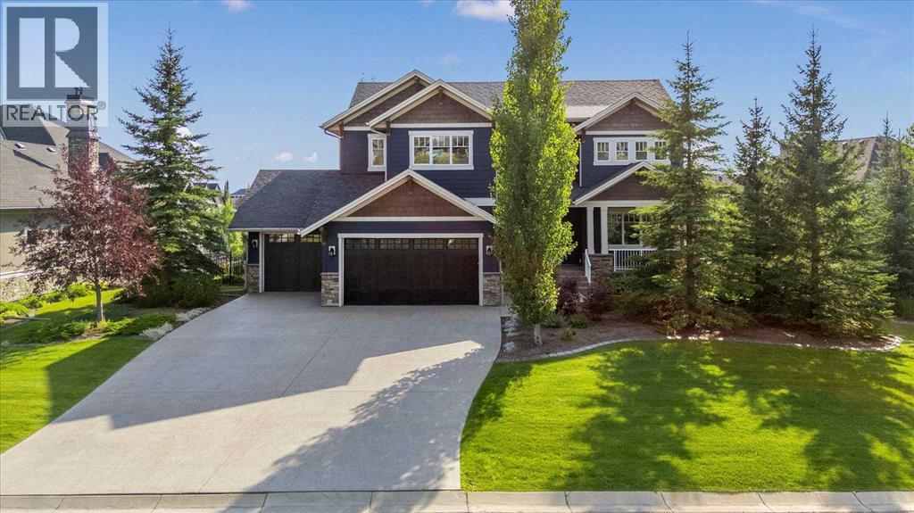 111 Hillside Ter, Calgary, AB T3L 0C9