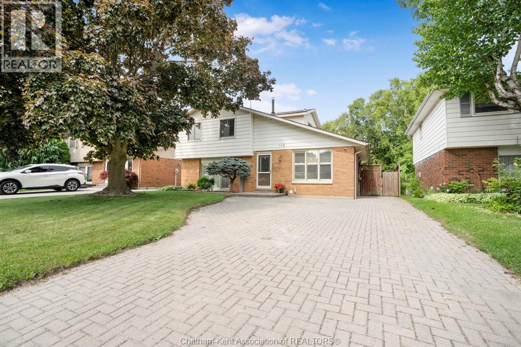 112 Parry Dr, Chatham, ON N7L 4M4