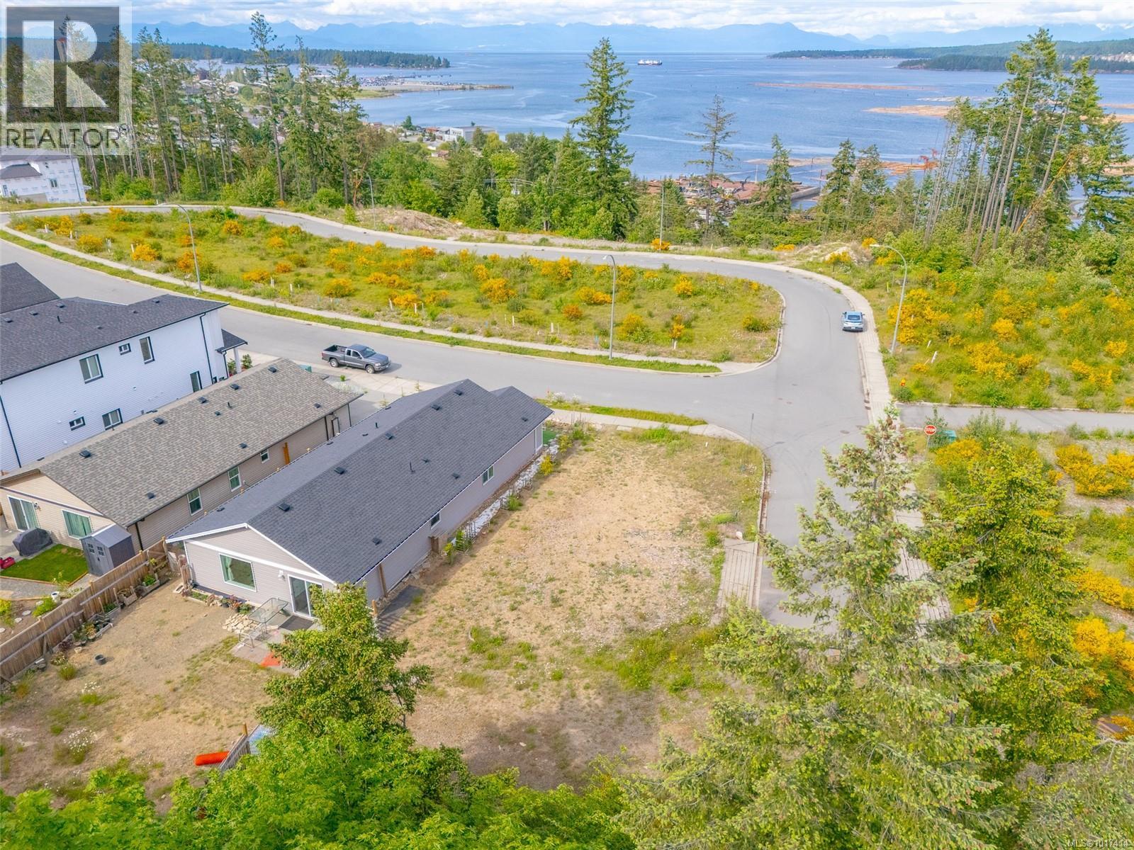 996 Harbour View St, Nanaimo, BC V9R 4V3