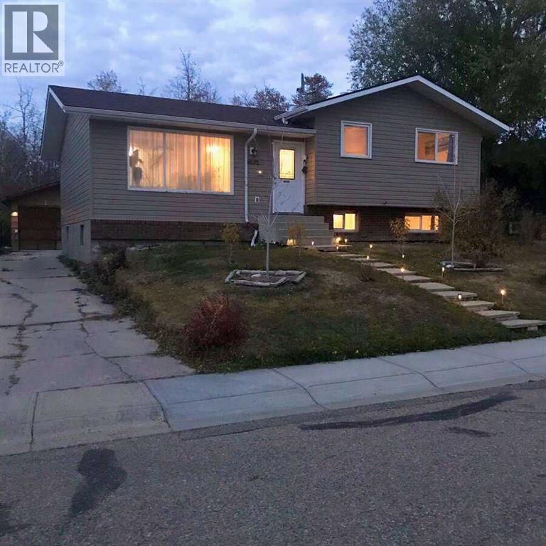 38 Street Crescent Unit 5232, Innisfail, AB T4G 1G7