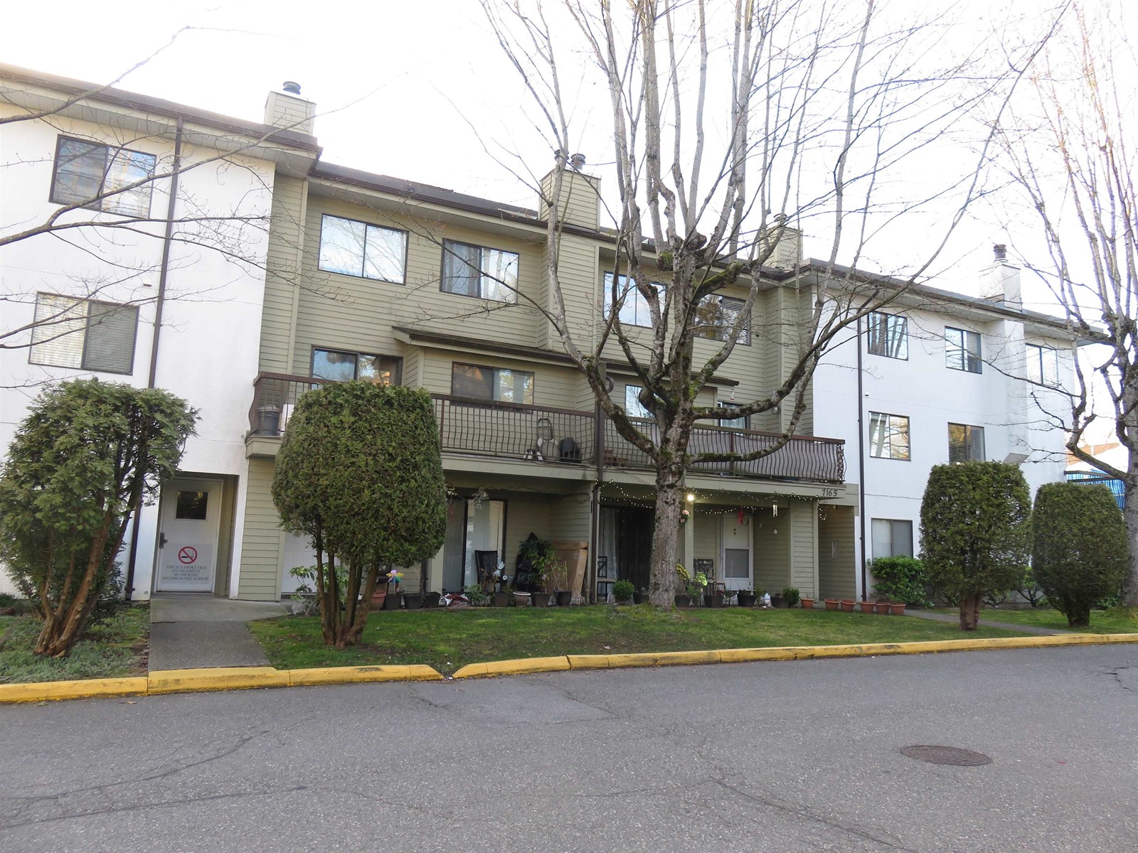 7165 133 Street Unit 208, Surrey, BC V3W 7Z6