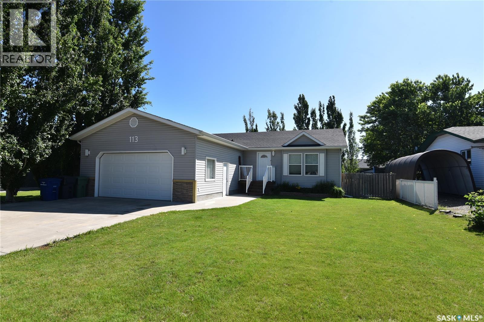113 6 Street East, Nipawin, SK S0E 1E0