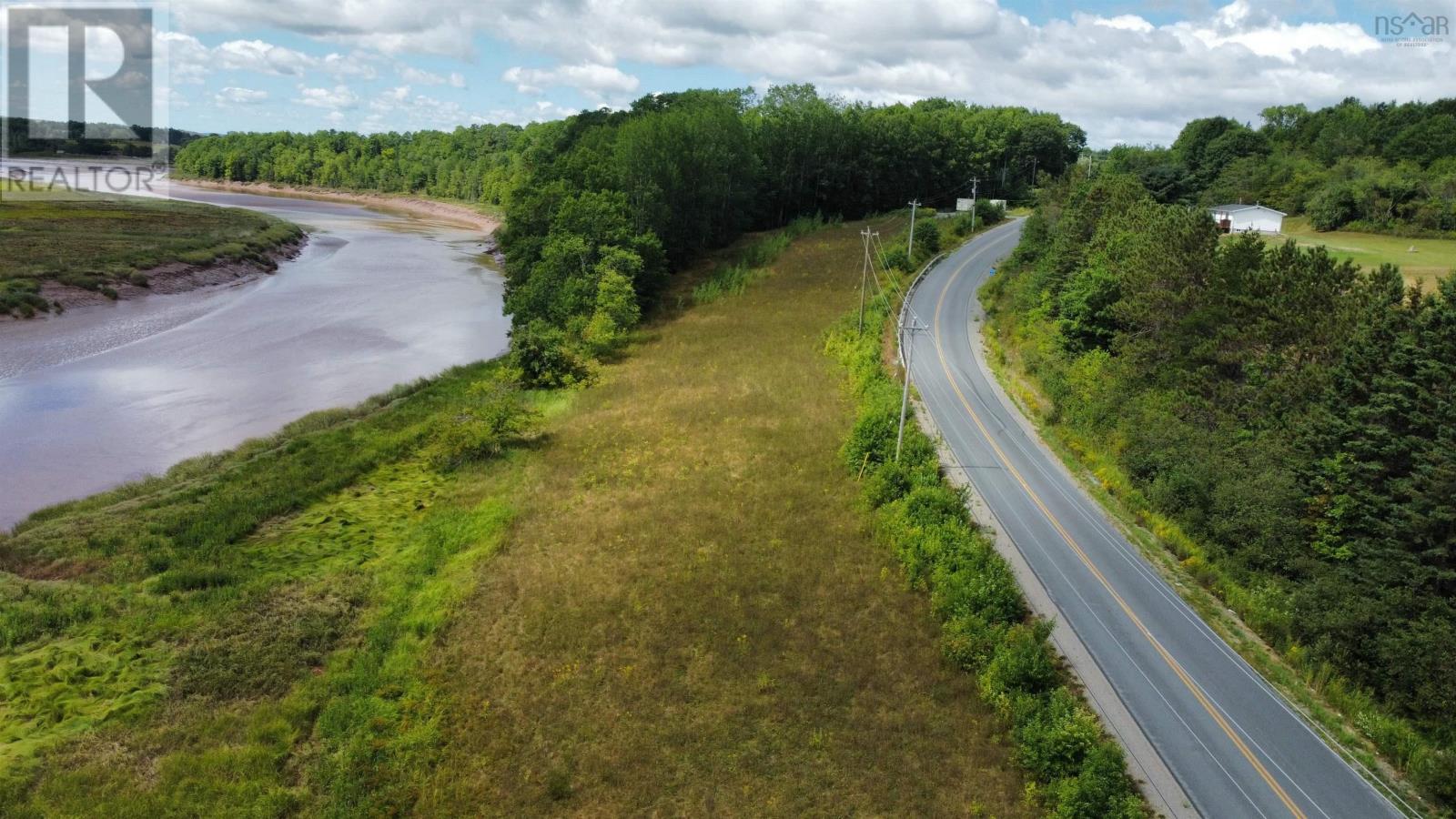 7 N River Rd #a, Scotch Village, NS B0N 2G0
