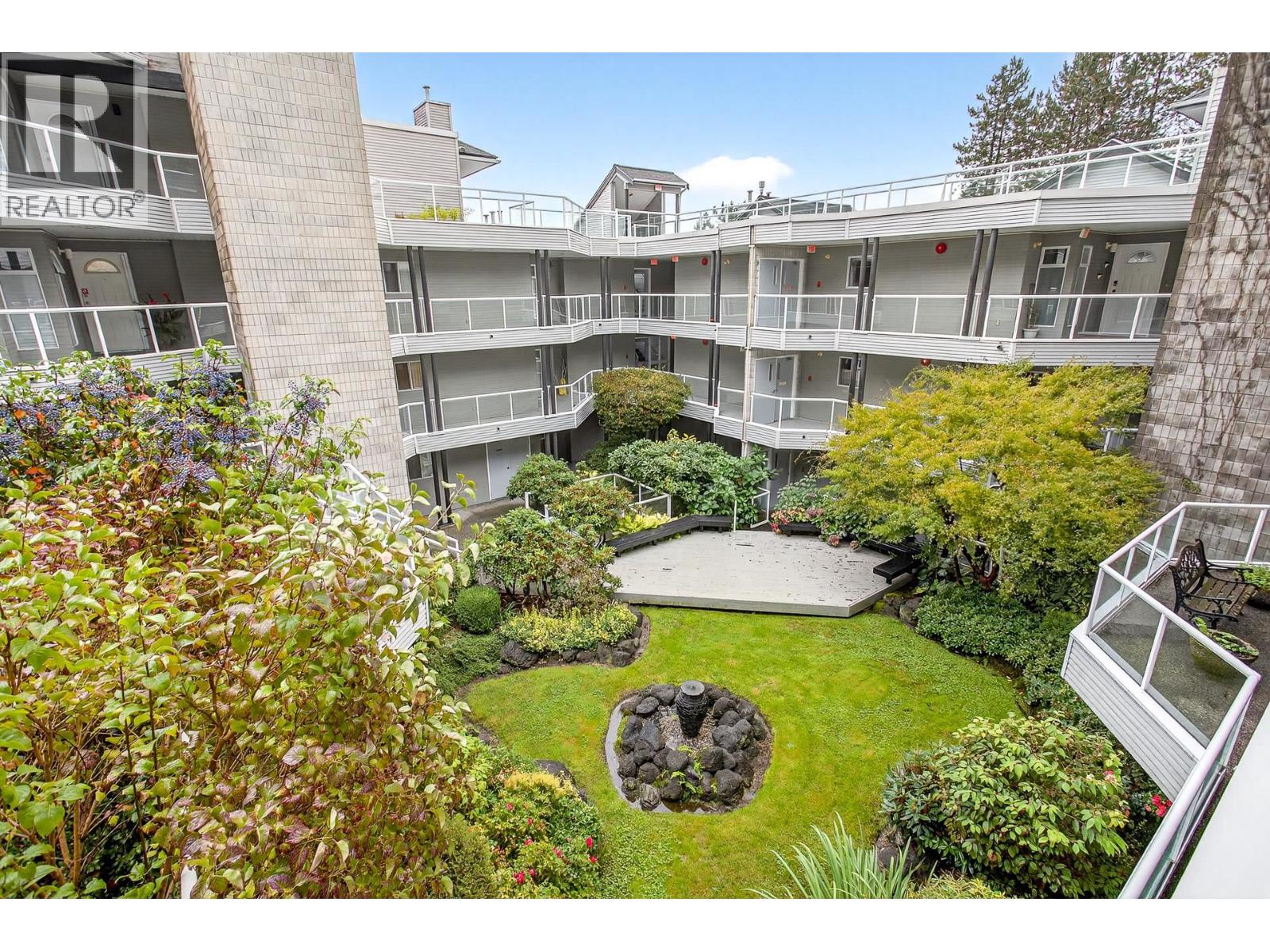 2733 Atlin Place Unit 305, Coquitlam, BC V3C 5B1