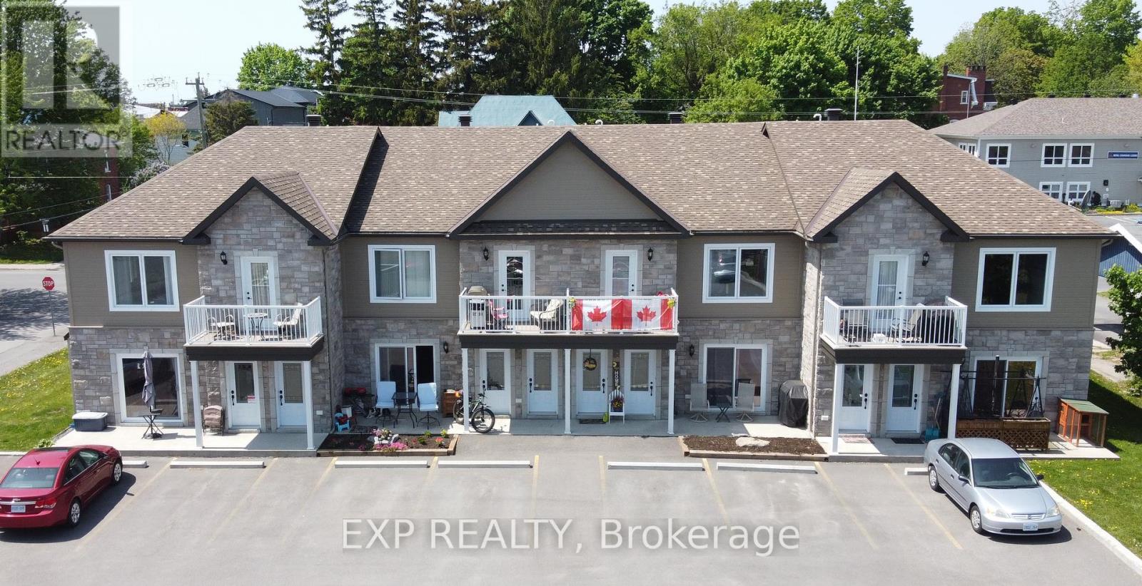 73 Kenyon St E, North Glengarry, ON K0C 1A0