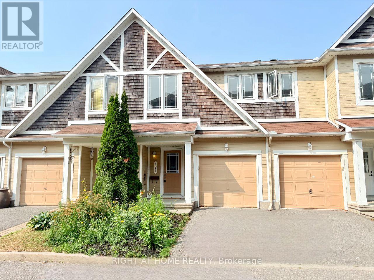 421 Hillsboro Private, Ottawa, ON K2M 3A7
