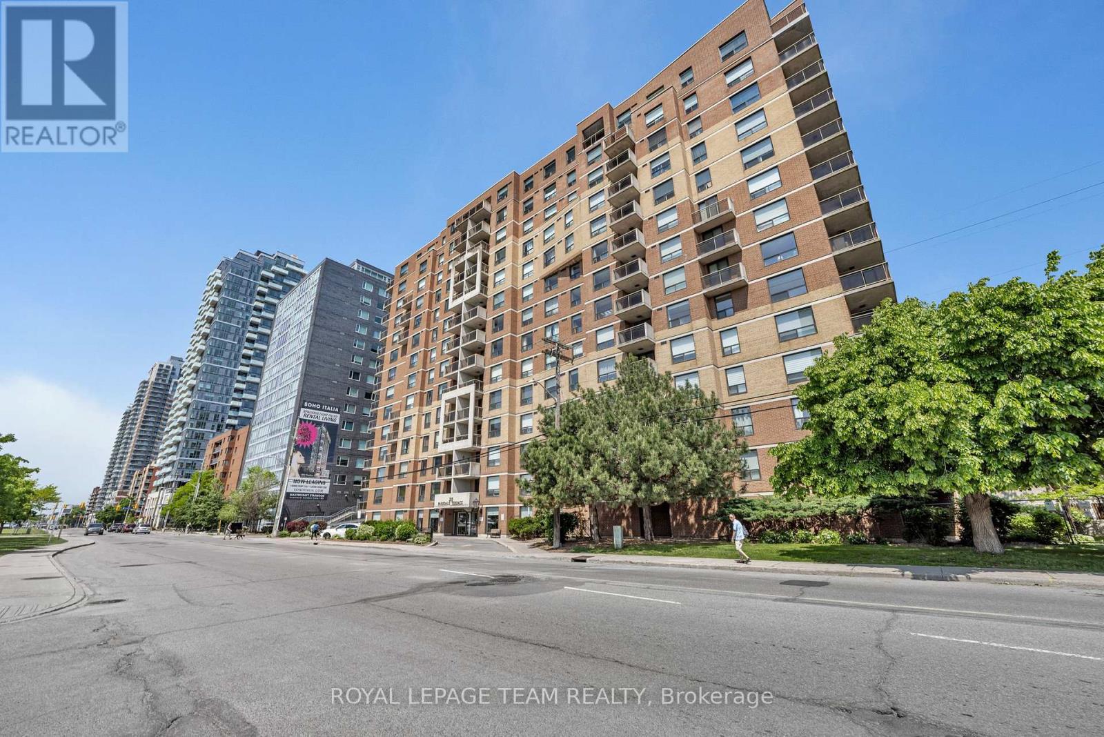 904 215 Parkdale Ave, Ottawa, ON K1Y 4T8