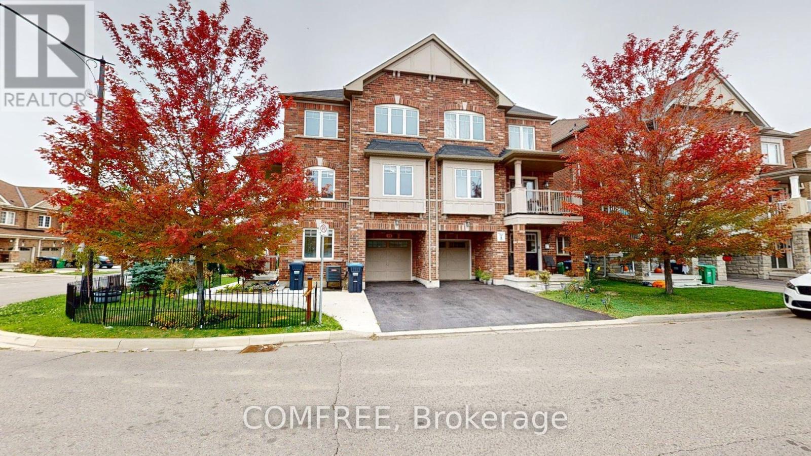 49 Golden Springs Dr, Brampton, ON L7A 0C7