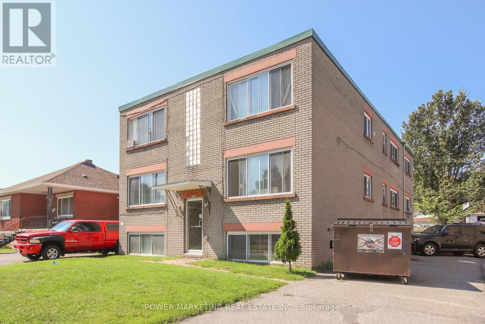 644-656 De Leglise St, Ottawa, ON K1K 3K2