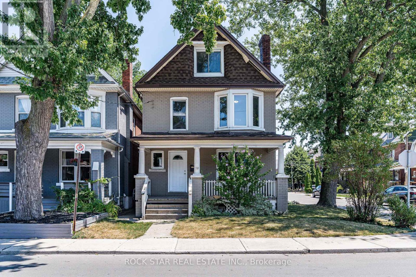 18 Barnesdale Ave N, Hamilton, ON L8L 6R6