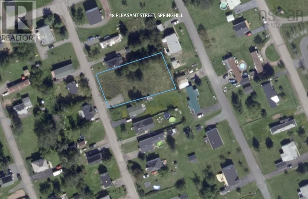 48 Pleasant St, Springhill, NS B0M 1X0