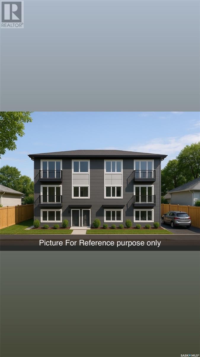 1427 Rae St, Regina, SK S4T 2C6