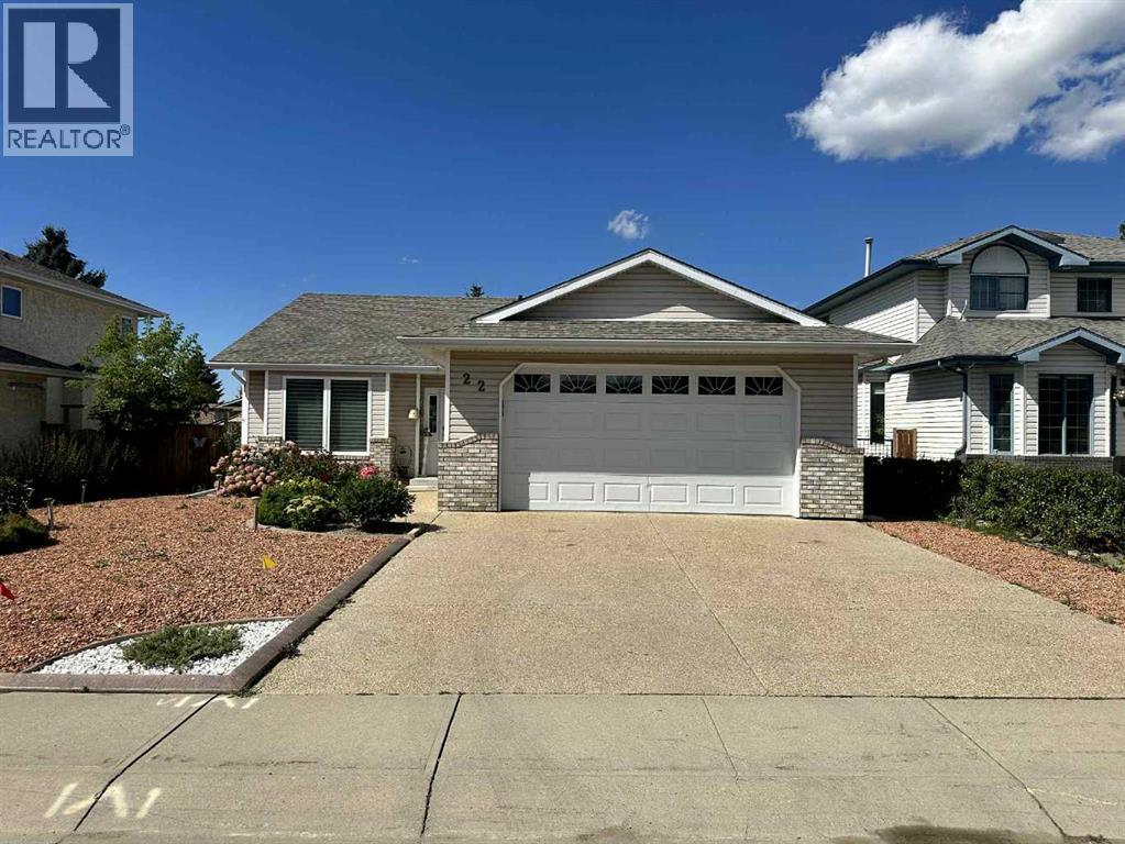22 Ansett Cres, Red Deer, AB T4R 2L9