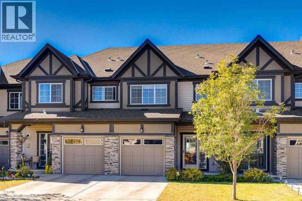 157 Hillcrest Sq SW, Airdrie, AB T4B 4J1