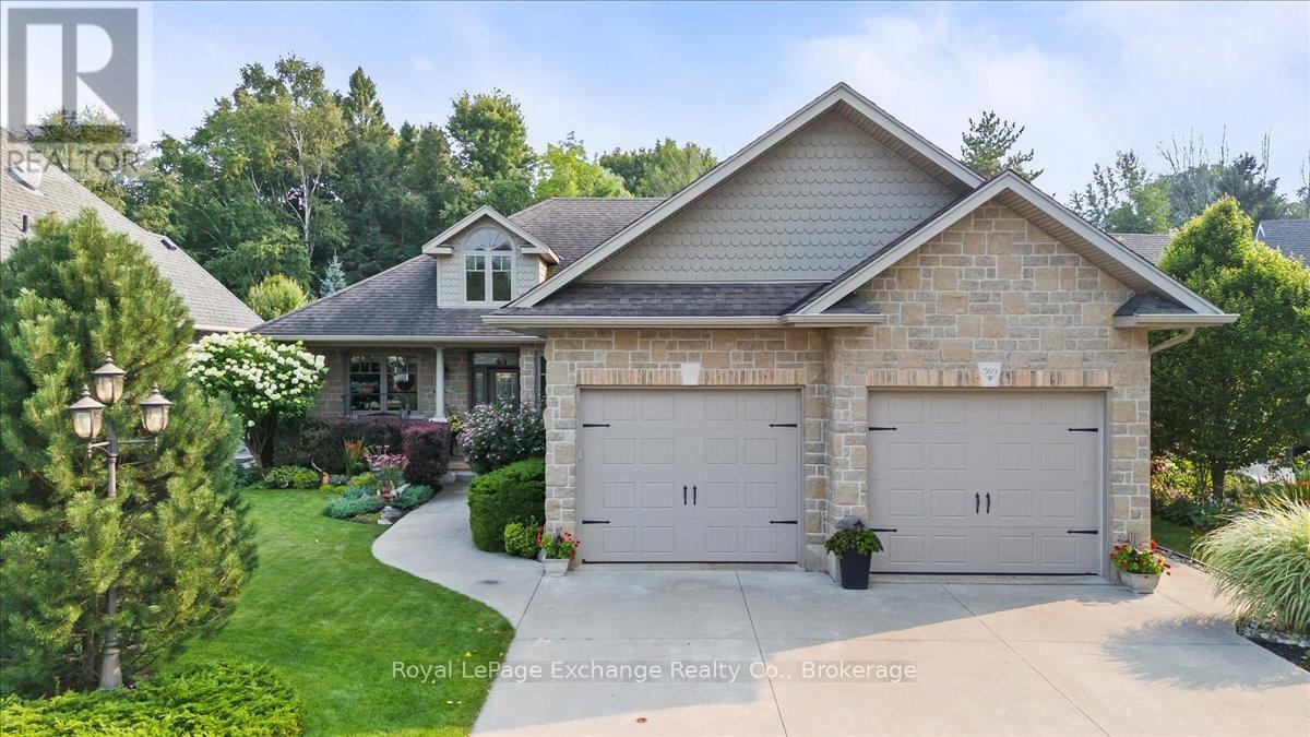 569 Creekwood Dr, Saugeen Shores, ON N0H 2L0