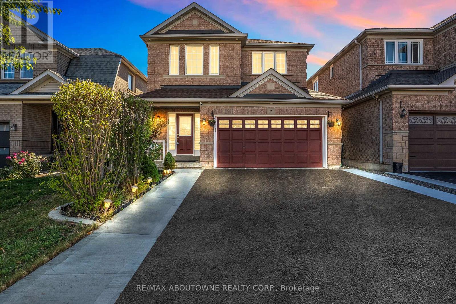 7 Rockrose Dr, Brampton, ON L6R 2Z6