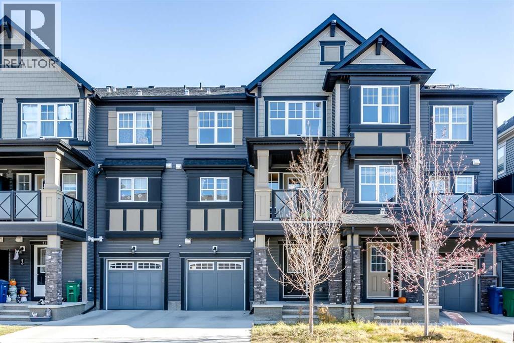 214 Hillcrest Gdns SW, Airdrie, AB T4B 4H8