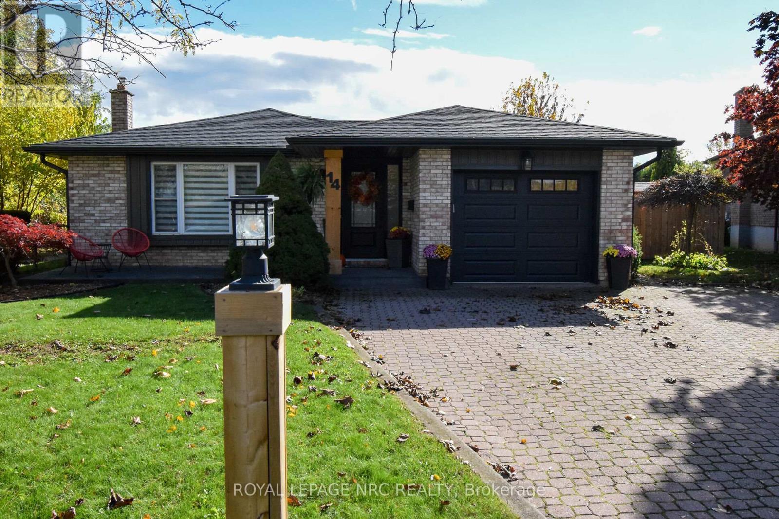 14 Eastfield Ct, St. Catharines, ON L2M 6V1