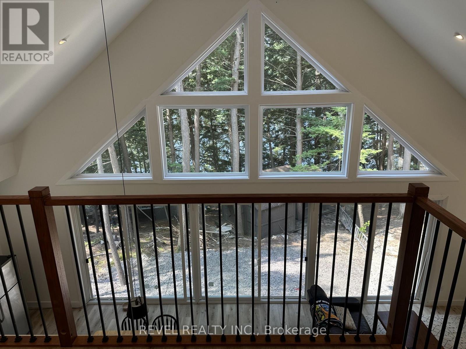 132 Ivy Ln, Magnetawan Ahmic Harbour, ON P0A 1P0
