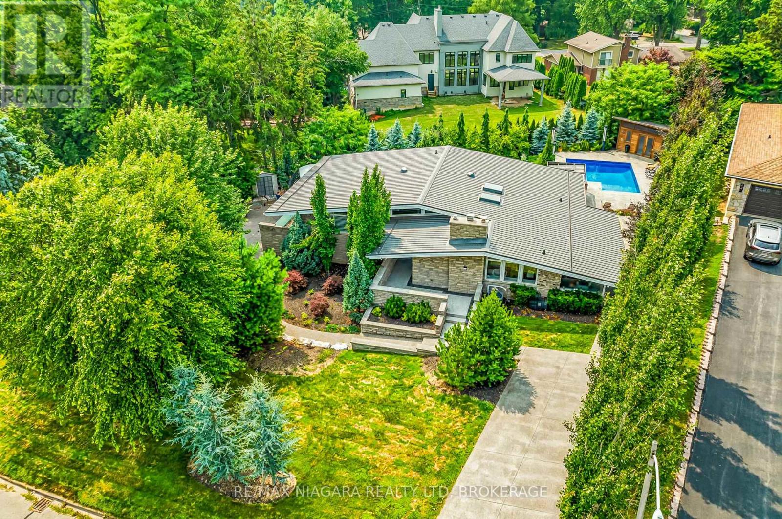 2 Mallette Cres, Niagara-on-the-lake St. Davids, ON L0S 1J0