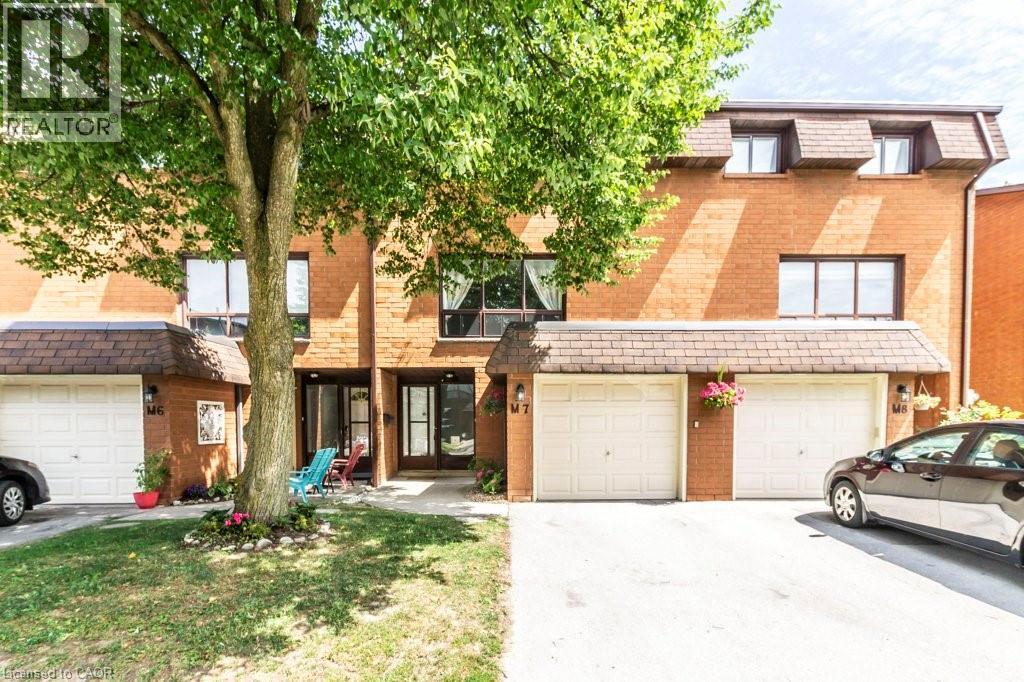 444 Stone Church Road W Unit M7, Hamilton, ON L9B 1R1