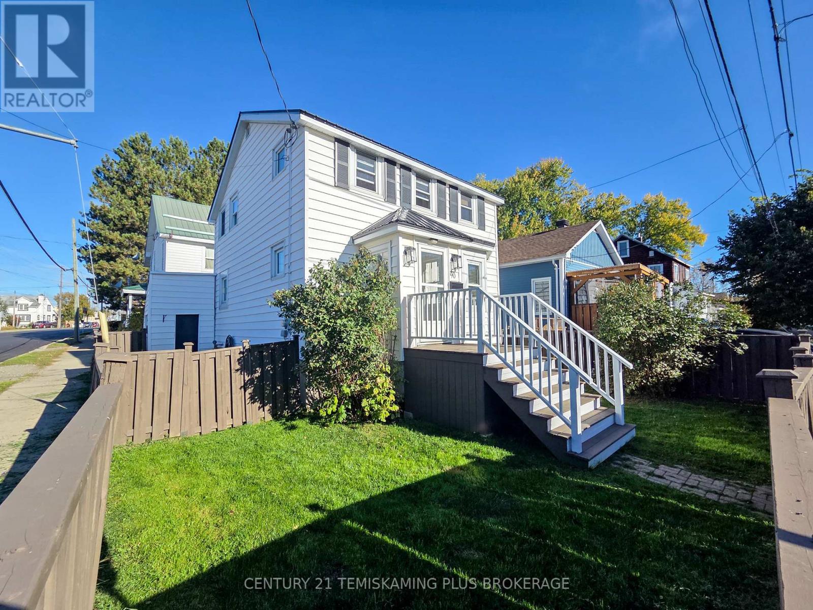 90 Tower St, Kirkland Lake, ON P2N 1P7