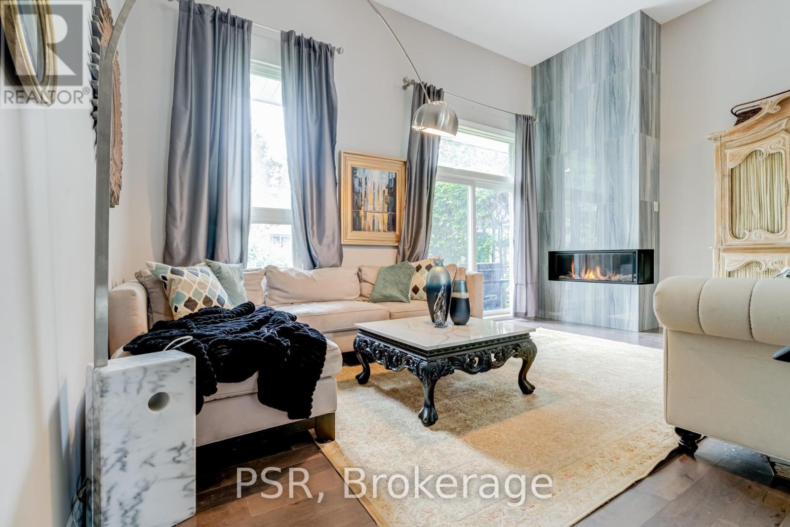 22 50 Verne Cres, Toronto, ON M1B 2X1