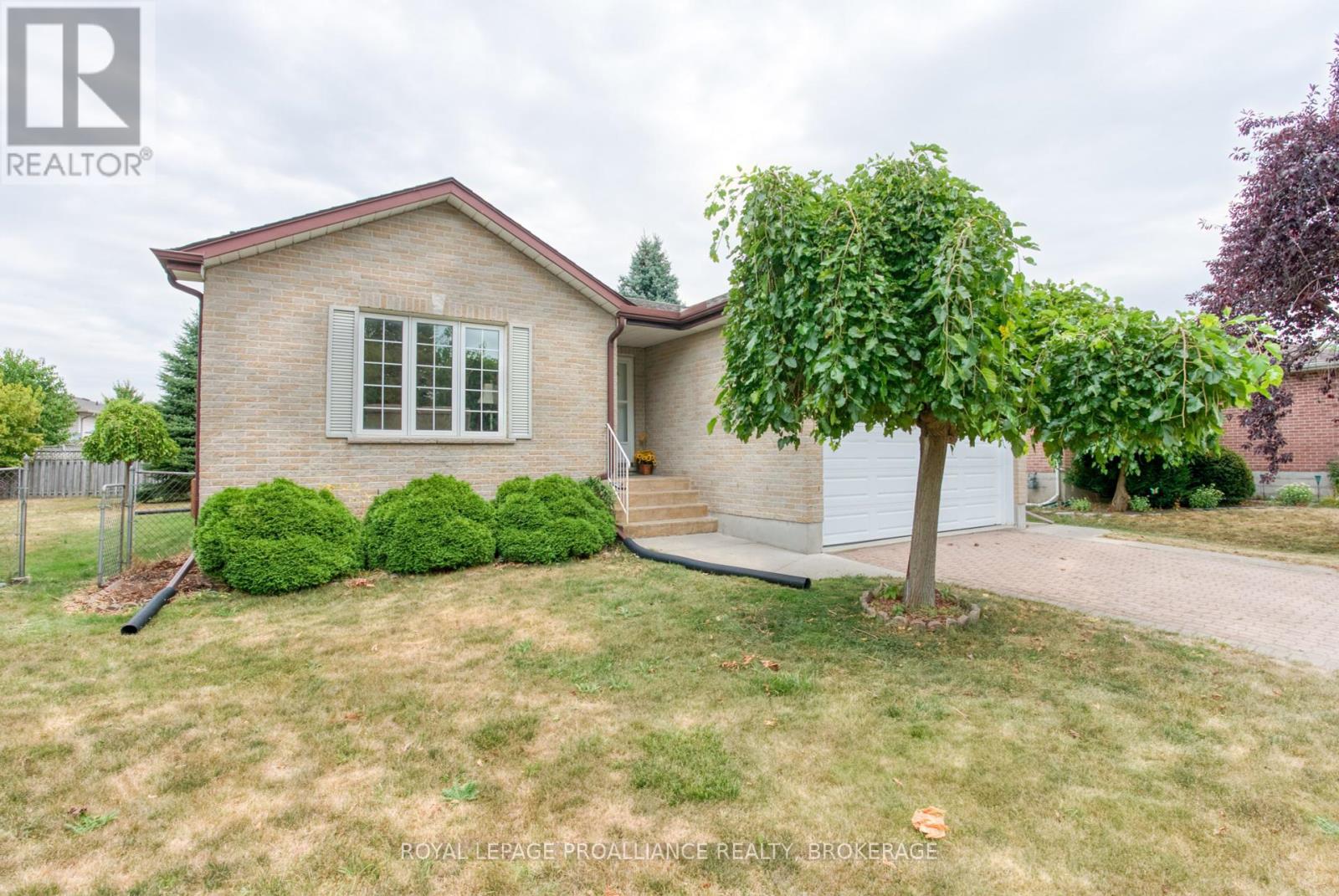 826 Bexley Gate, Kingston East Gardiners Rd, ON K7M 8W7