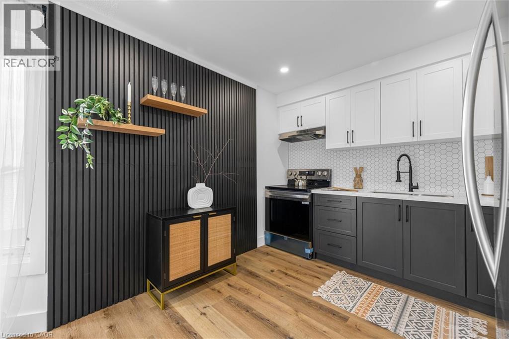 1255 Upper Gage Avenue Unit 10, Hamilton, ON L8W 3C7