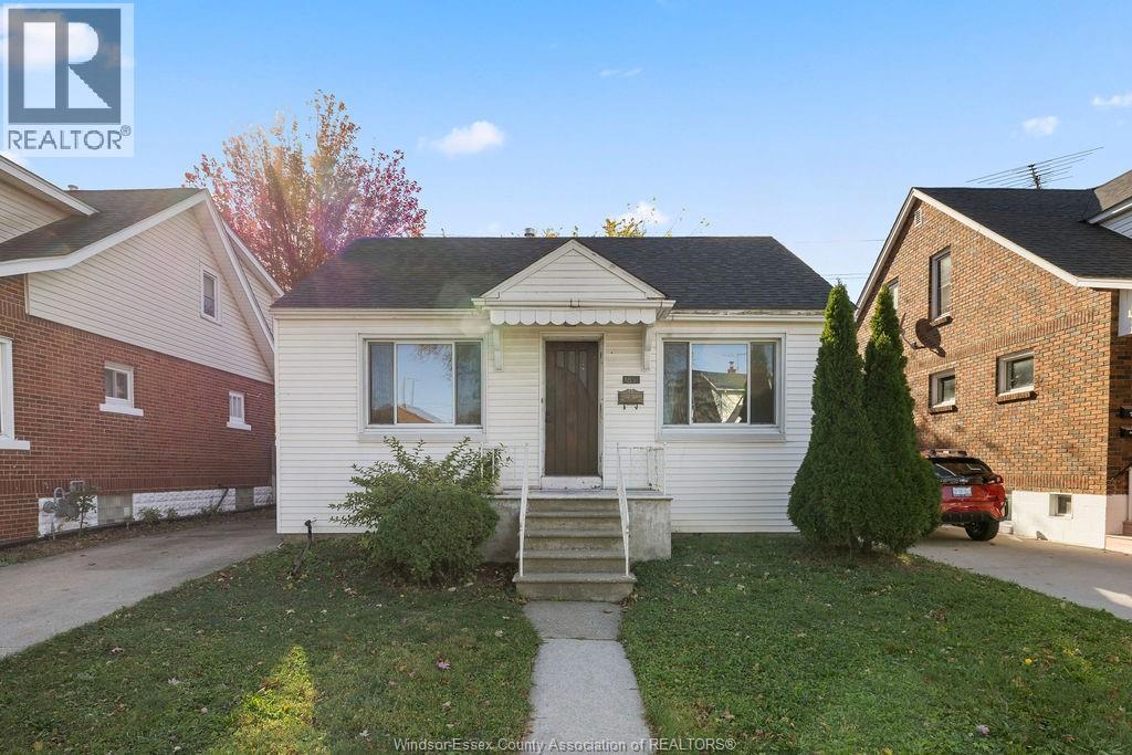1851 Hickory, Windsor, ON N8W 3X3