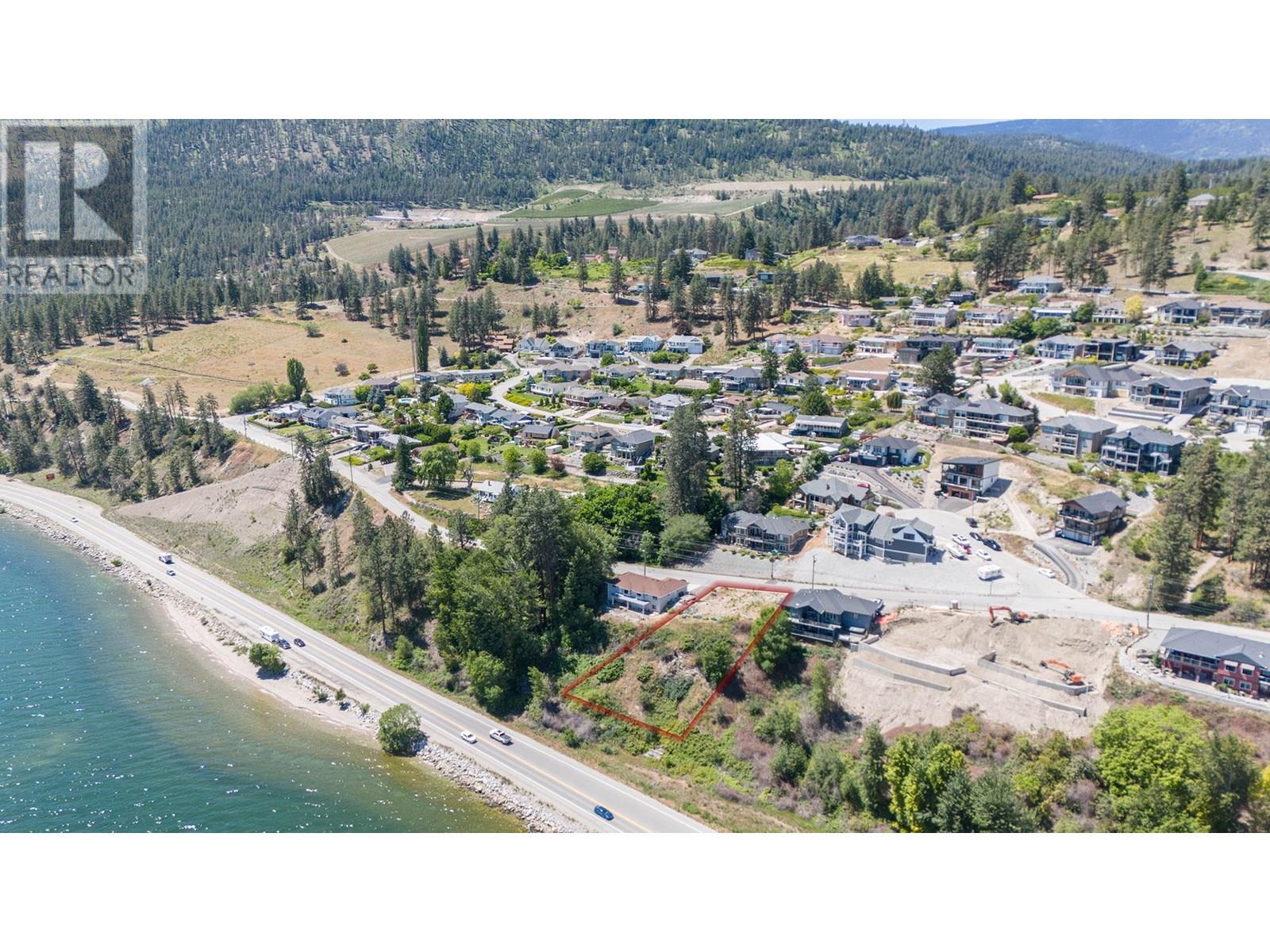 6473 Renfrew Rd, Peachland, BC V0H 1X7