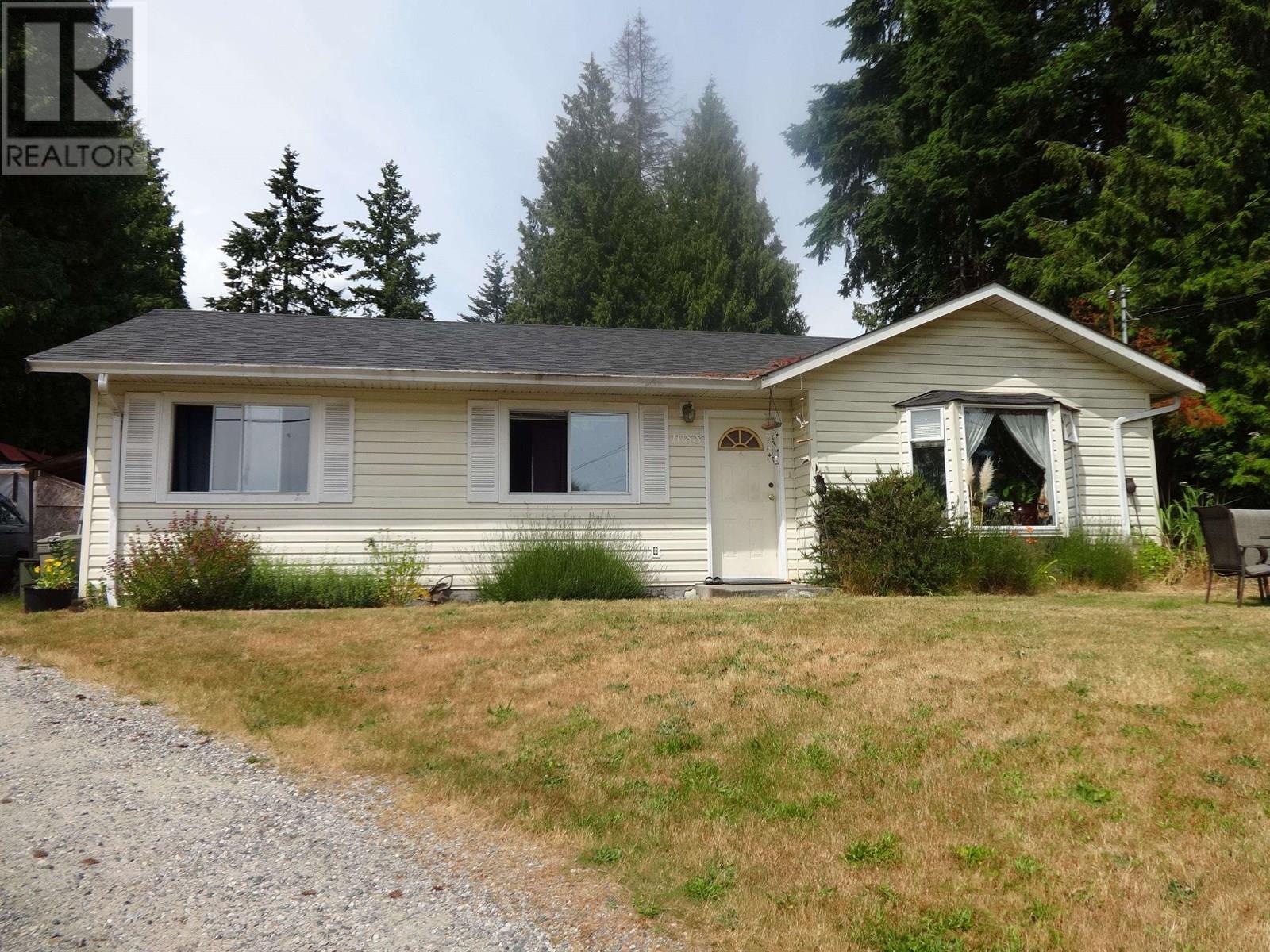 1088 Sunnyside Rd, Gibsons, BC V0N 1V3