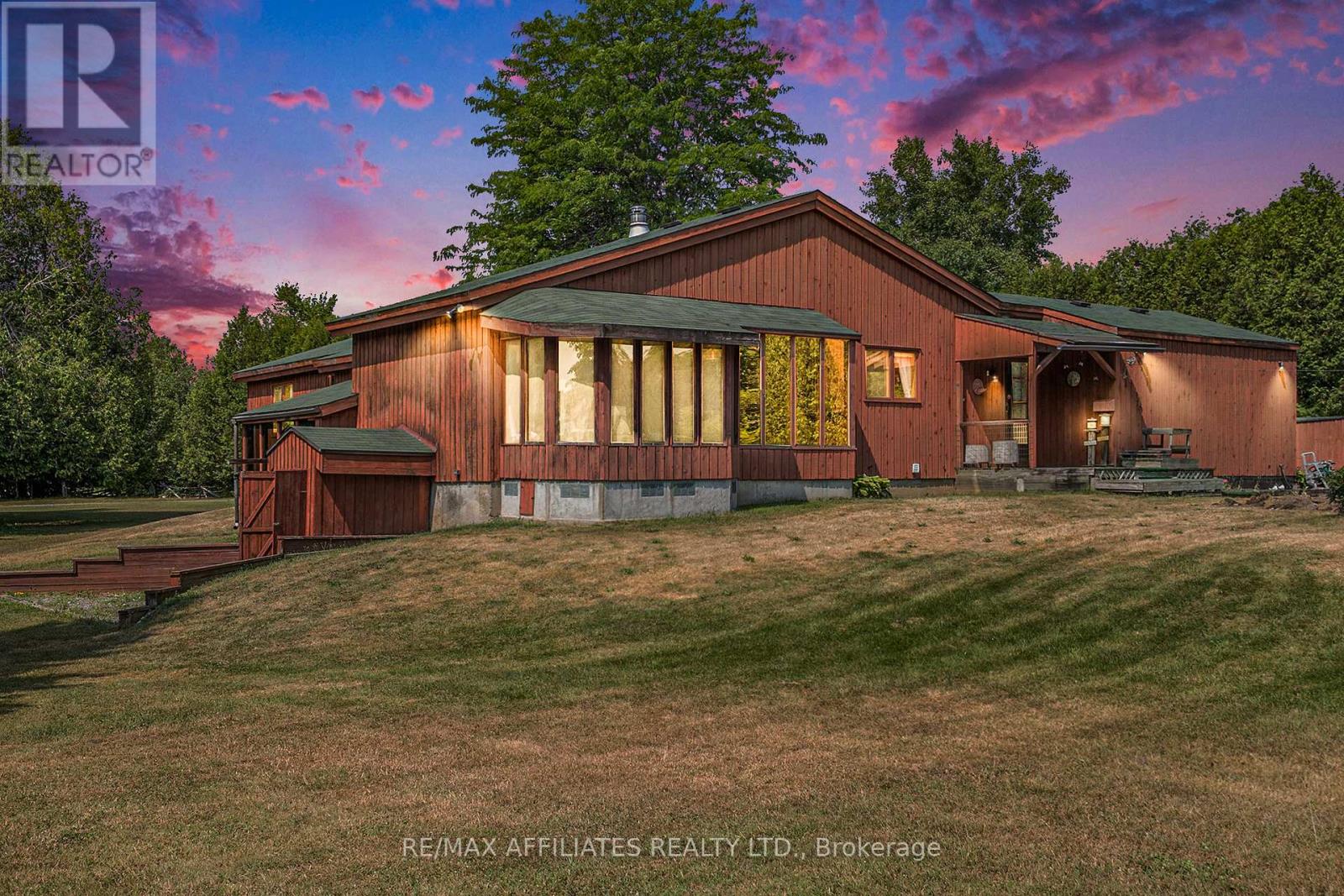 358 Davis Side Rd, Beckwith, ON K7A 4S7