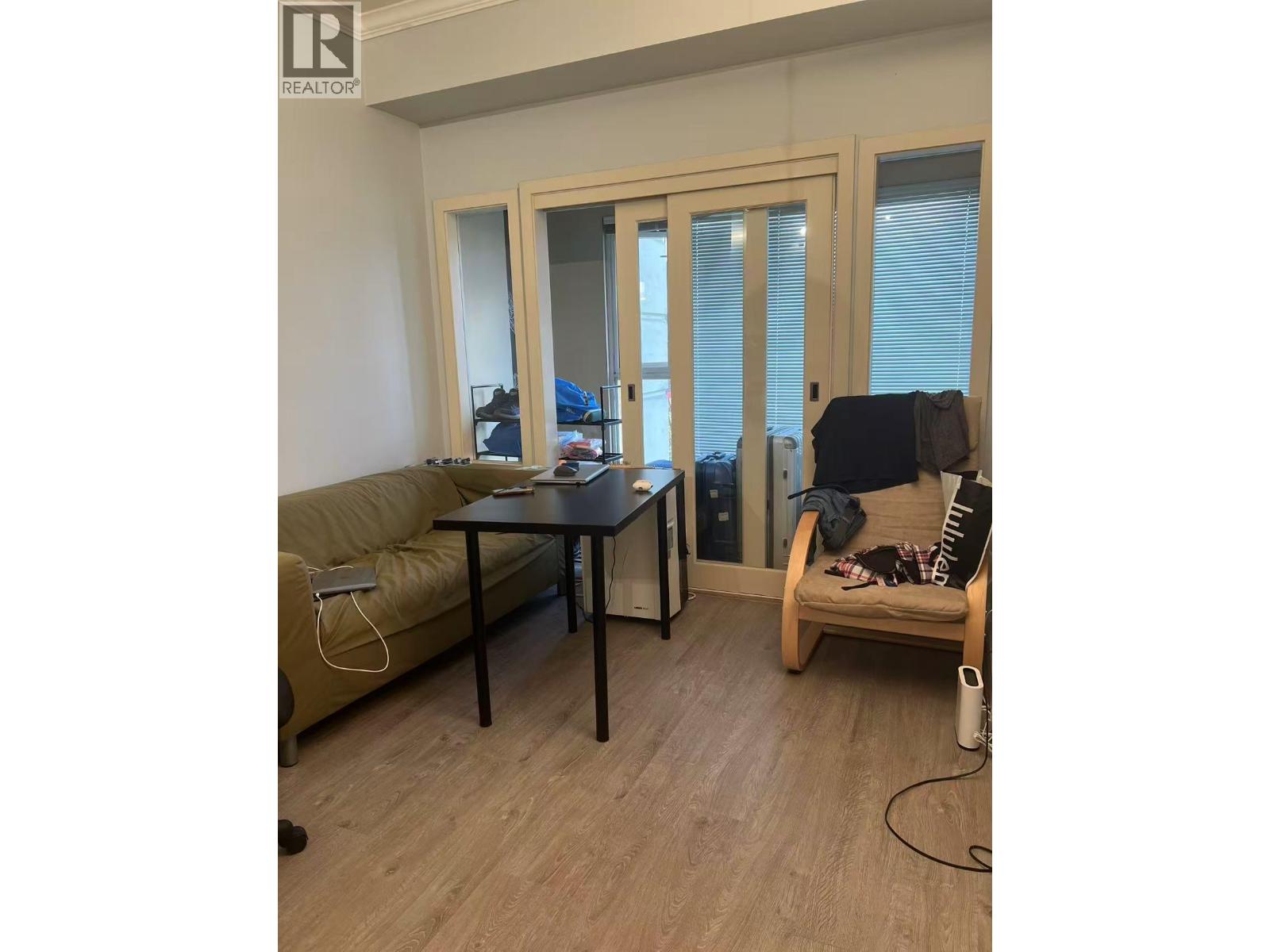 4028 Knight Street Unit 210, Vancouver, BC V5N 5Y8