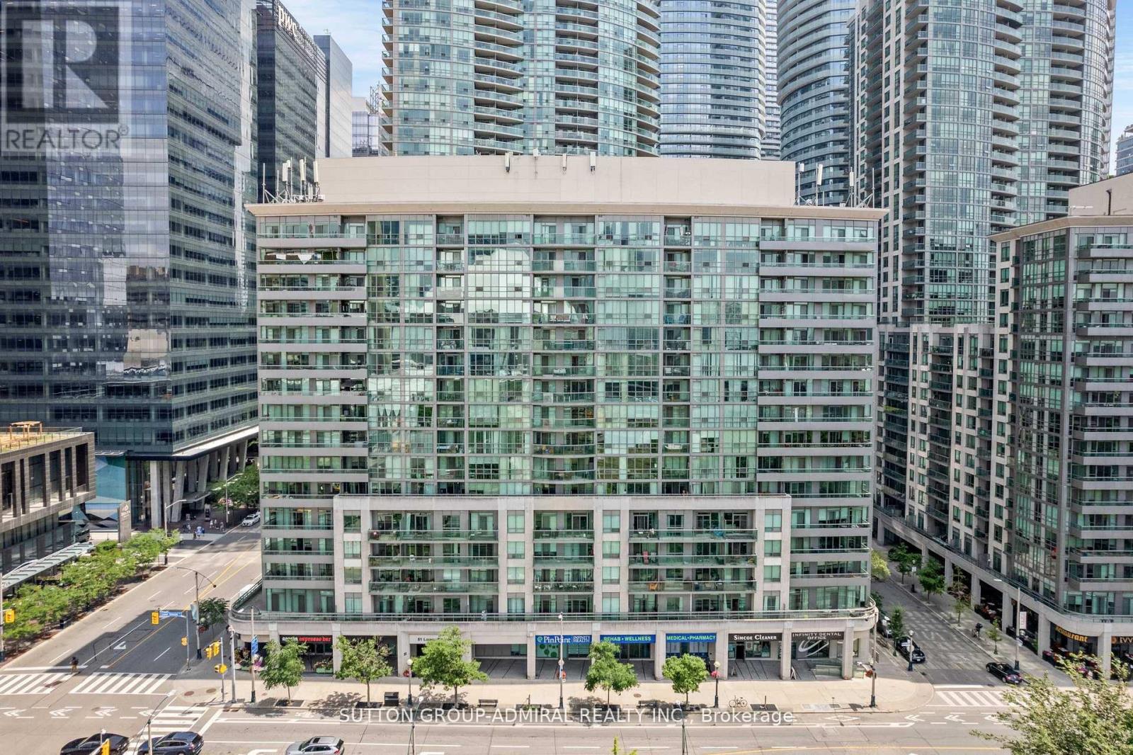 210 51 Lower Simcoe St, Toronto, ON M5J 3A2