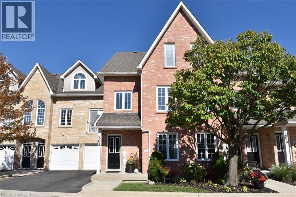 2075 Walkers Line Unit 203, Burlington, ON L7M 4G7