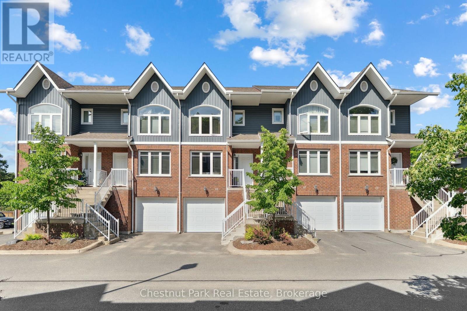 19 37 Silver St, Huntsville, ON P1H 1M2