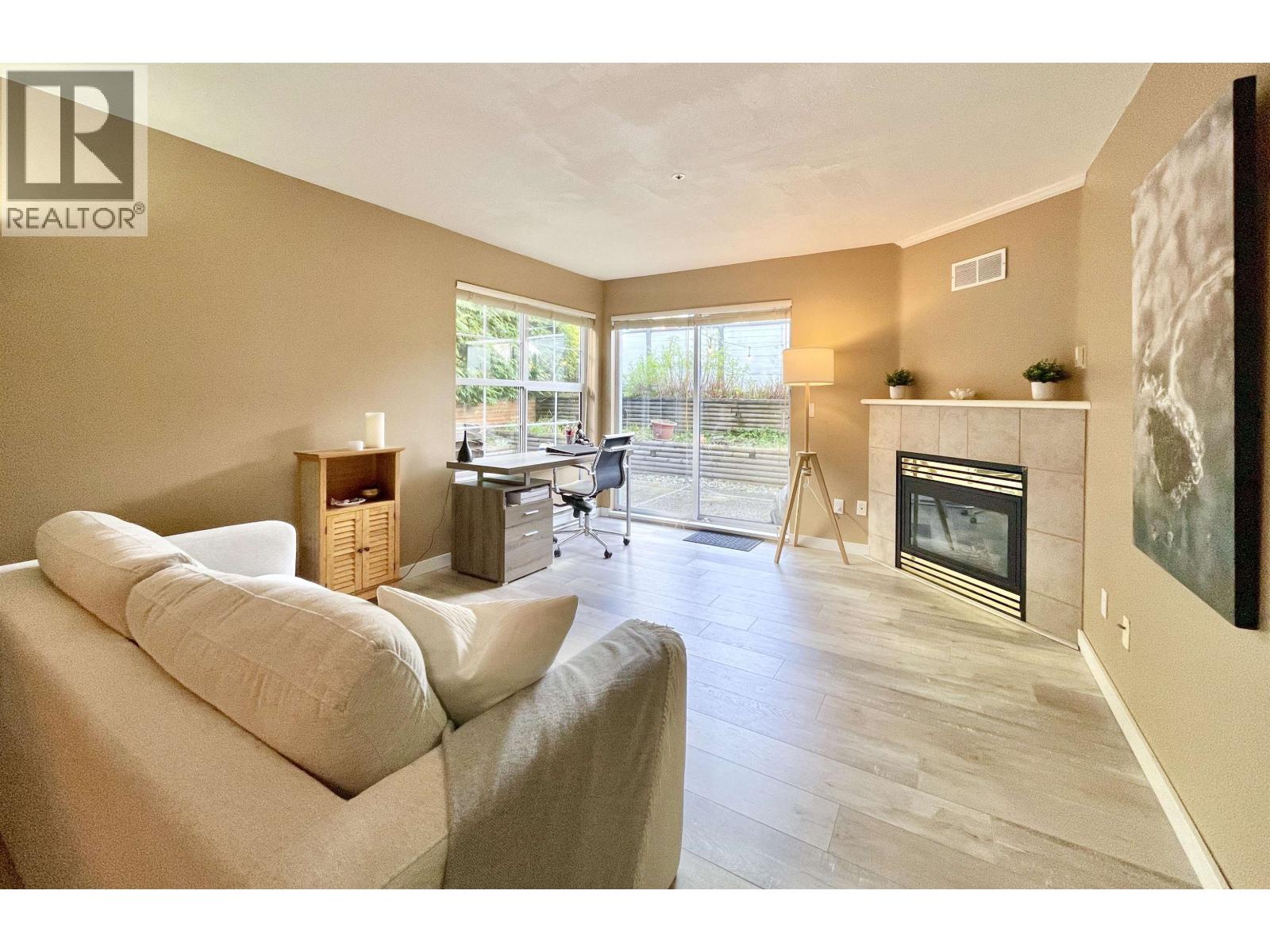 689 Park Road Unit 35, Gibsons, BC V0N 1V7