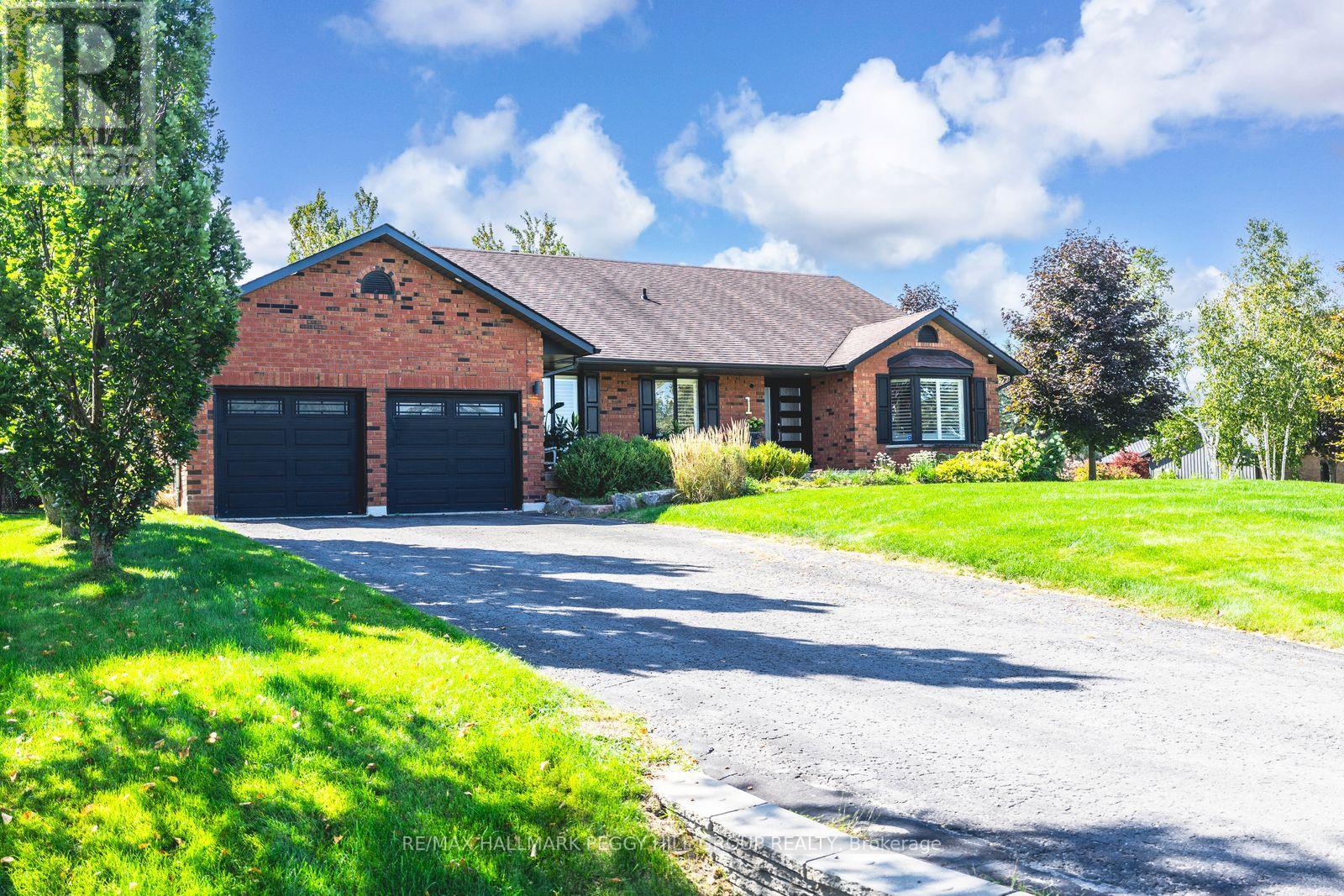 1 Lilac Ln, Springwater, ON L0L 1X1
