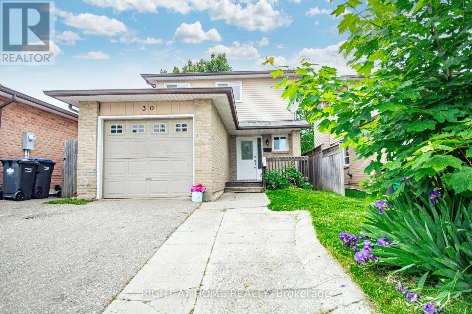 30 Vodden St W, Brampton, ON L6X 2W7