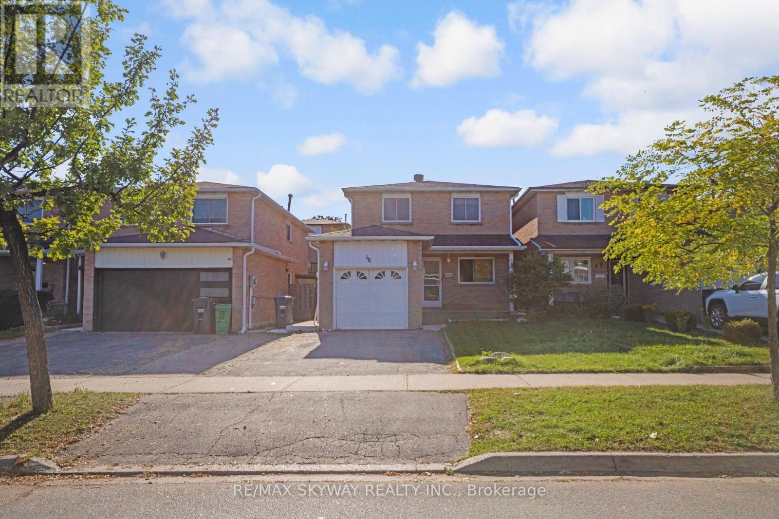 46 Royal Palm Dr, Brampton, ON L6Z 1P6